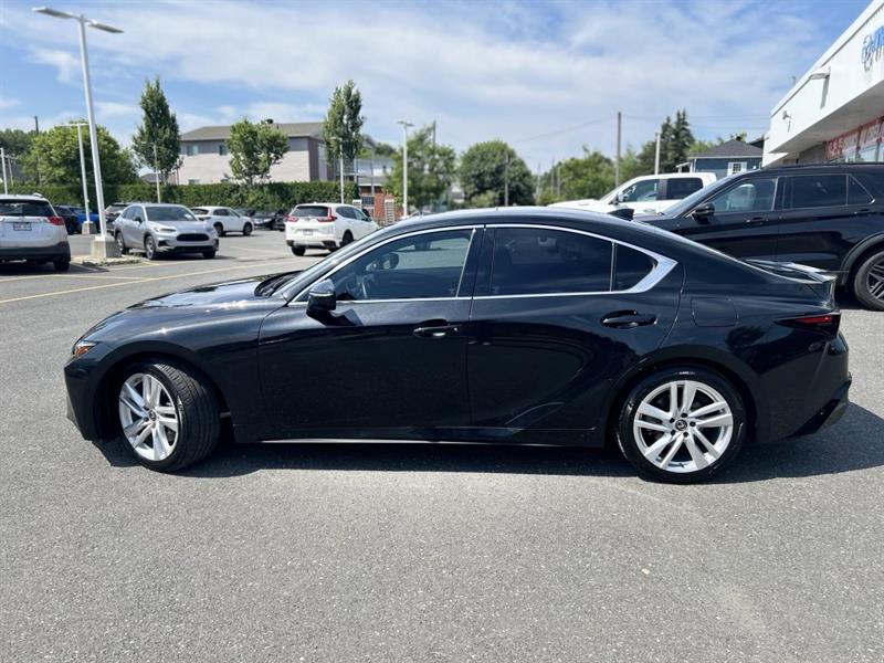 lexus IS 300 2021 - 9