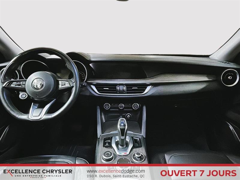 alfa romeo Stelvio 2021 - 11