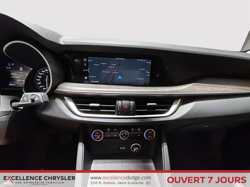 alfa romeo Stelvio 2021 - 21