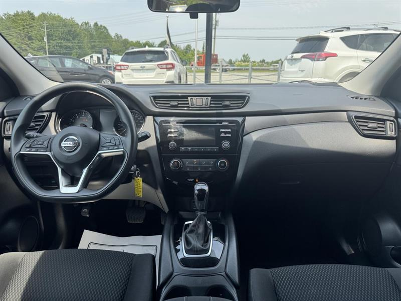 nissan Qashqai 2018 - 13