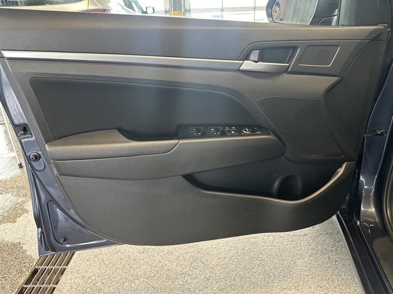 hyundai Elantra 2020 - 10