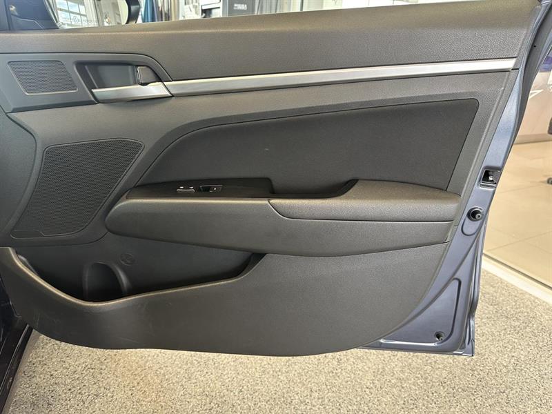 hyundai Elantra 2020 - 12