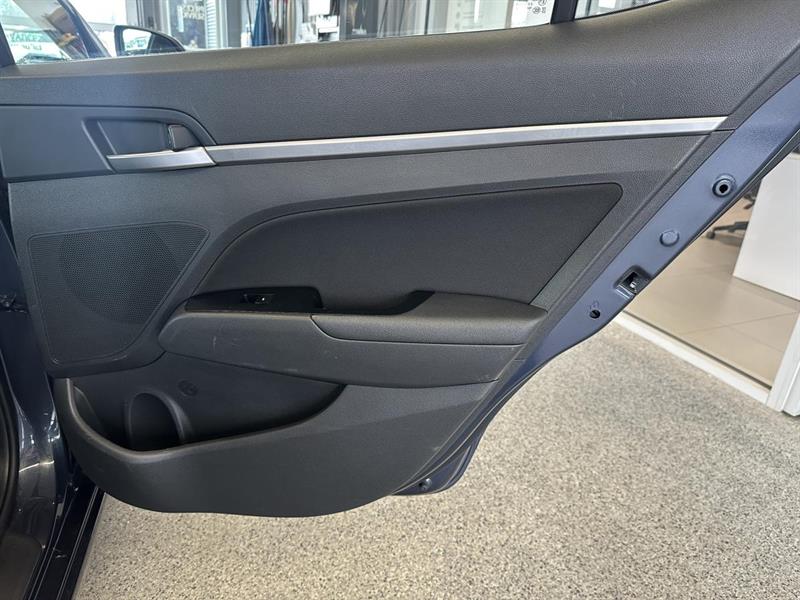 hyundai Elantra 2020 - 14