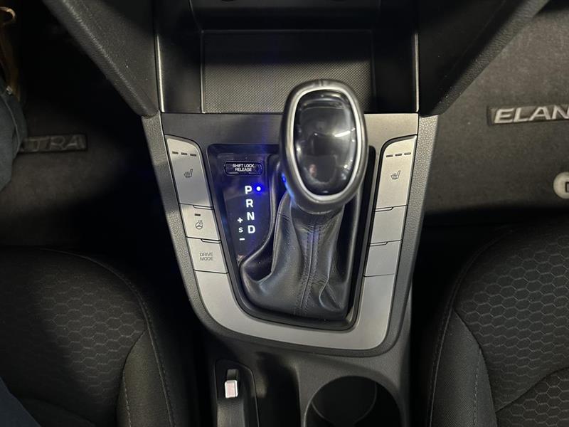 hyundai Elantra 2020 - 24