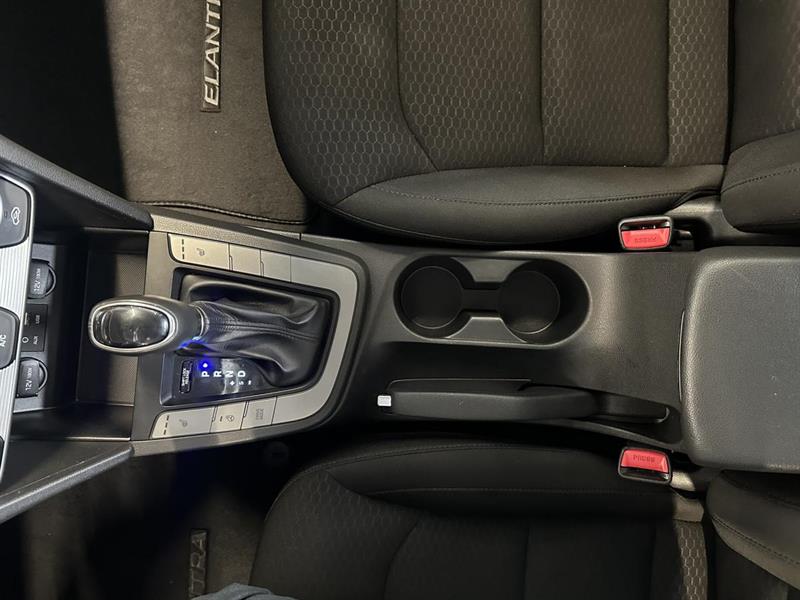 hyundai Elantra 2020 - 25