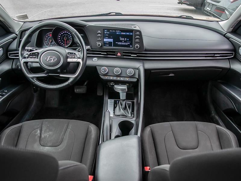 hyundai Elantra 2022 - 25