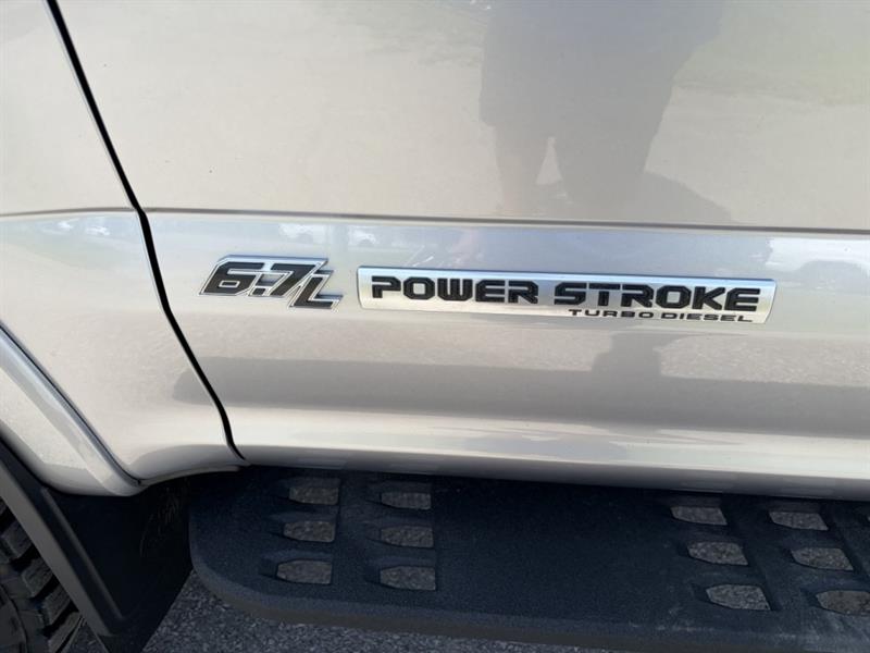 ford Super Duty F-350 a roues arrière simples 2021 - 10