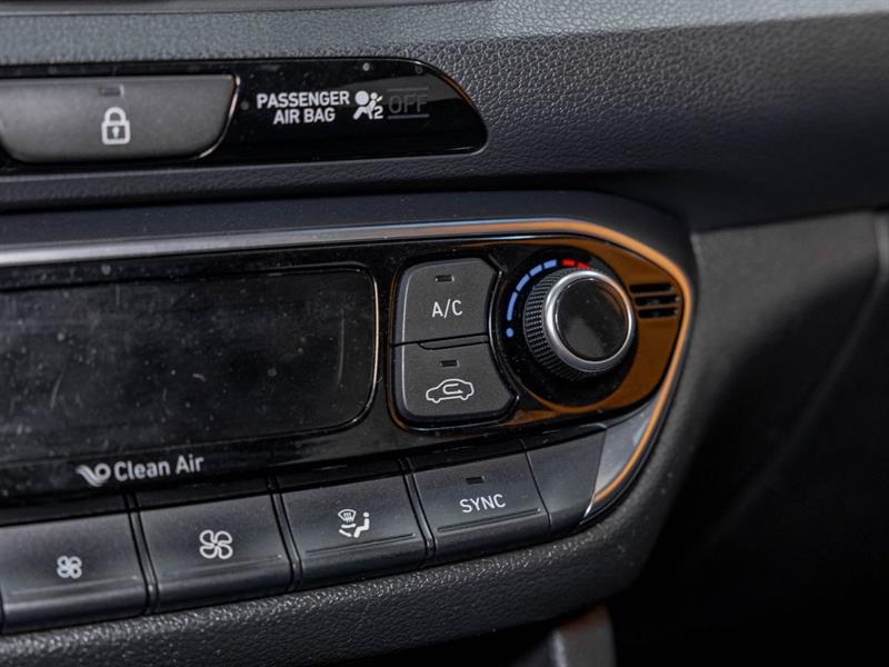 hyundai Elantra GT 2018 - 21