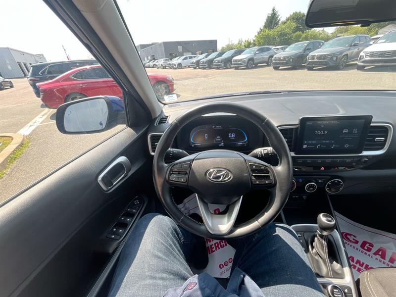hyundai Venue 2023 - 17