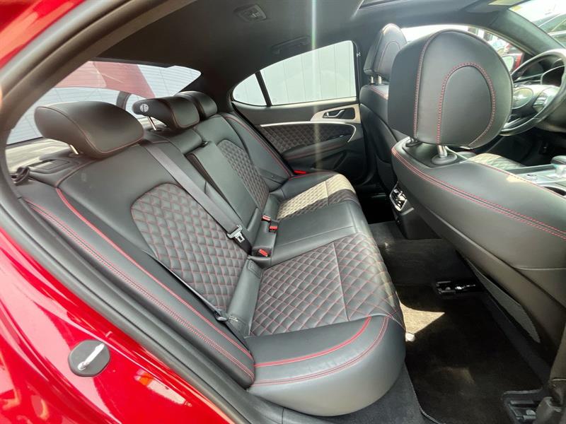 genesis G70 2019 - 38