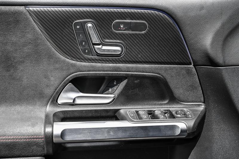 mercedes-benz GLB250 2022 - 10