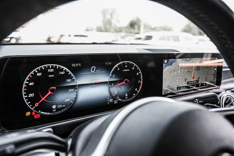 mercedes-benz GLB250 2022 - 13