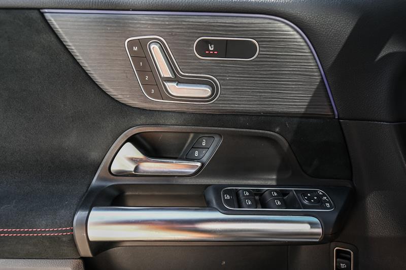 mercedes-benz GLA250 2023 - 16