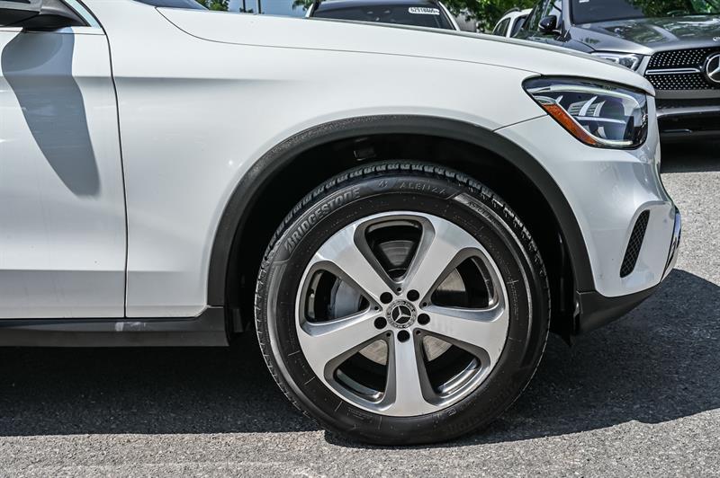 mercedes-benz GLC300 2020 - 13