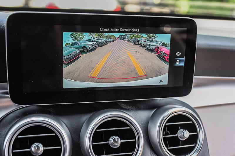 mercedes-benz GLC300 2020 - 23