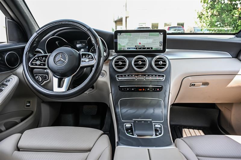 mercedes-benz GLC300 2020 - 26