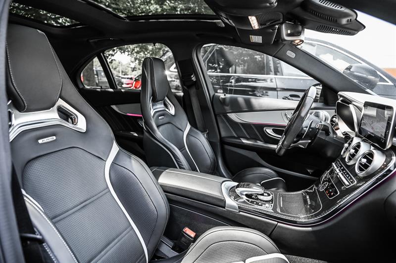 mercedes-benz C63 S AMG 2019 - 29