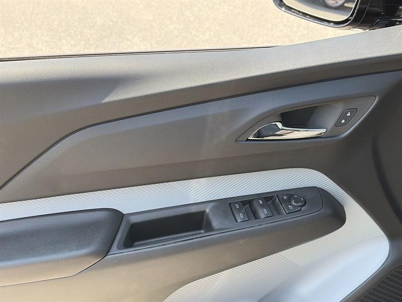 chevrolet Bolt 2027 - 21