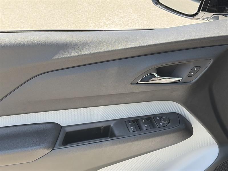 chevrolet Bolt 2027 - 21
