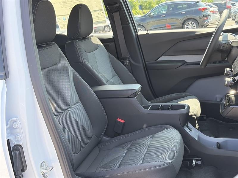 chevrolet Bolt 2027 - 32