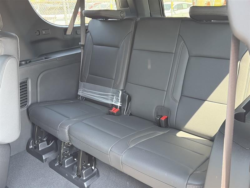 chevrolet Suburban 2026 - 32