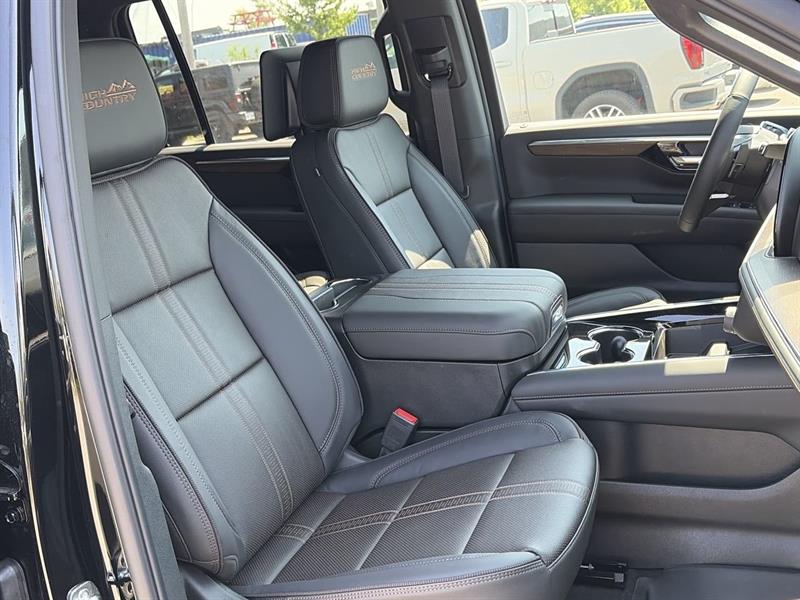 chevrolet Suburban 2026 - 34