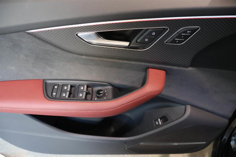 audi SQ8 2025 - 29