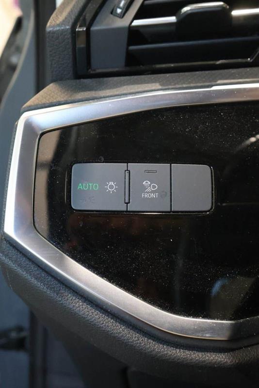 audi Q3 2020 - 25