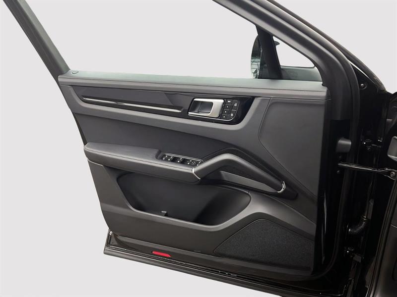 porsche Cayenne 2023 - 28
