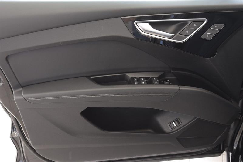 audi Q4 e-tron 2023 - 15