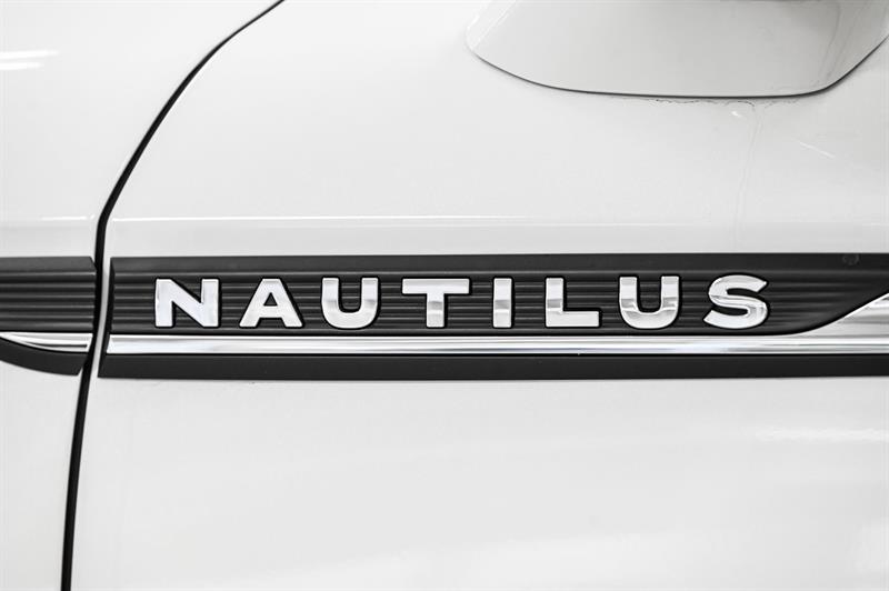 lincoln Nautilus 2022 - 14