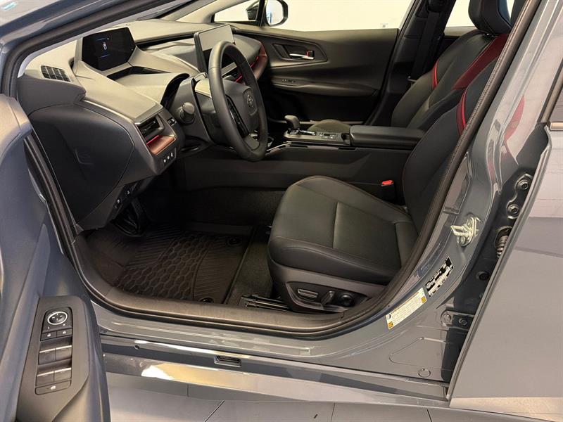 toyota Prius Plug-in Hybrid 2025 - 16