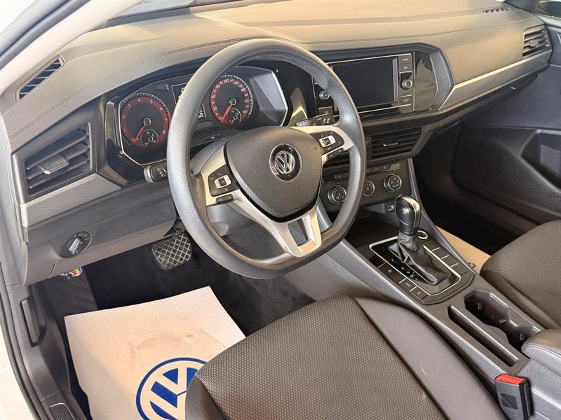 volkswagen Jetta 2019 - 11