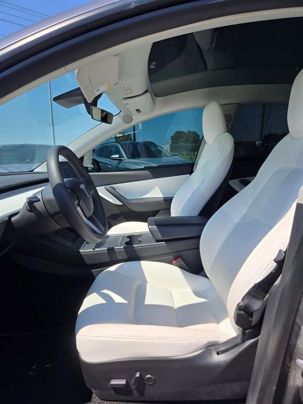 tesla Model Y 2022 - 5
