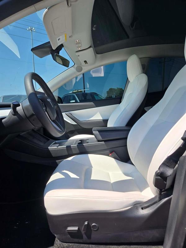 tesla Model Y 2022 - 21