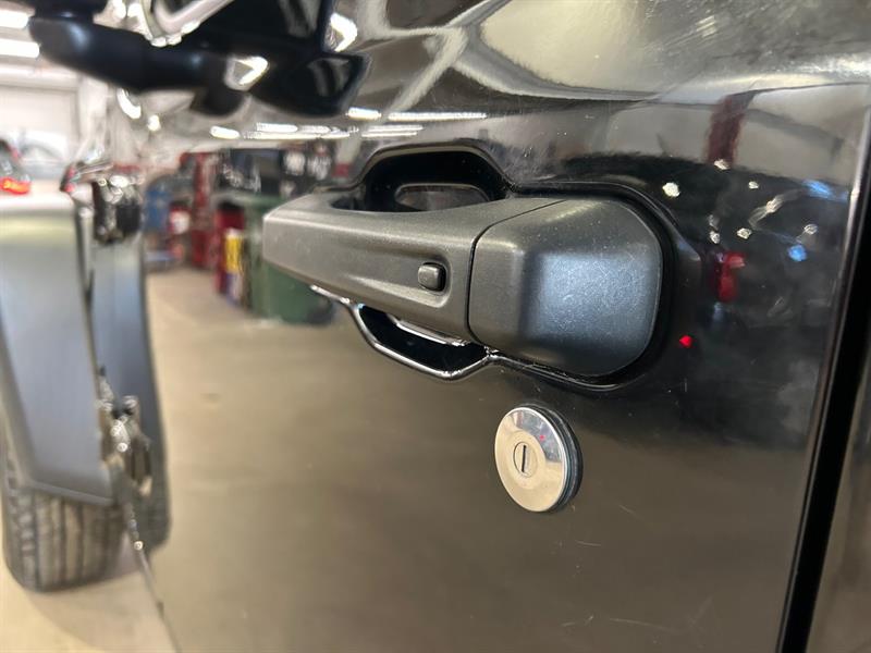 jeep Wrangler 2022 - 29