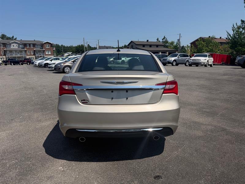 chrysler 200 2013 - 5