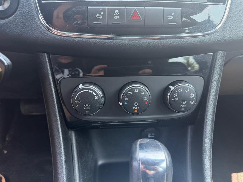 chrysler 200 2013 - 12