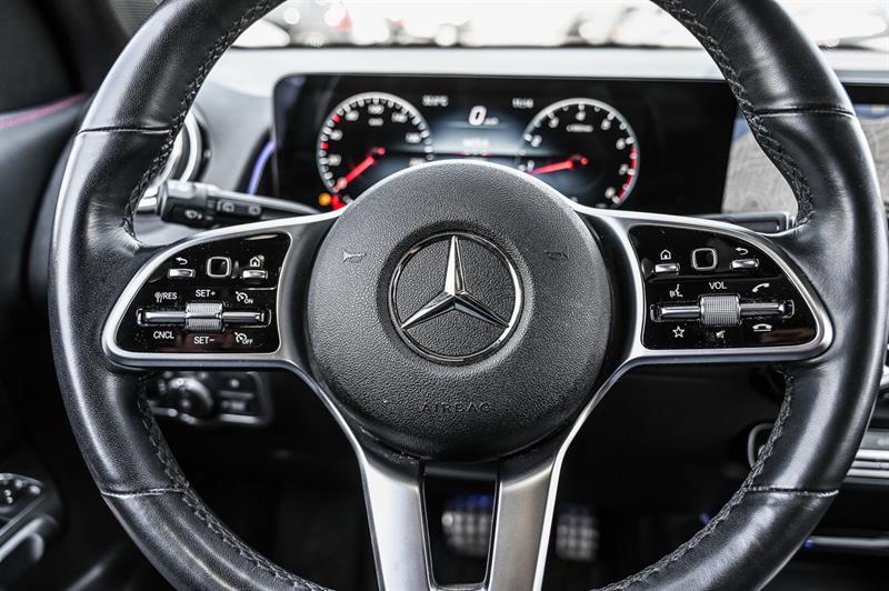 mercedes-benz GLB250 2022 - 11