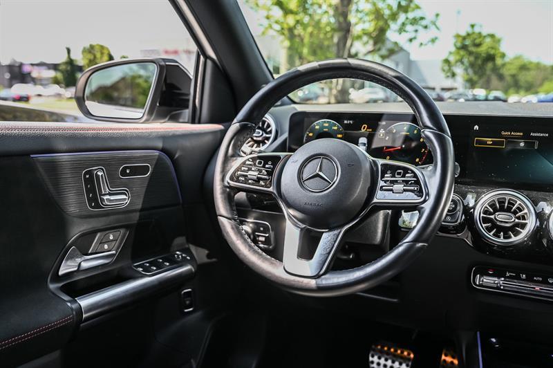 mercedes-benz GLA250 2023 - 25