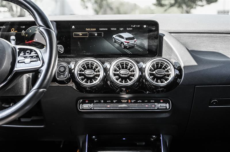 mercedes-benz GLA250 2023 - 26