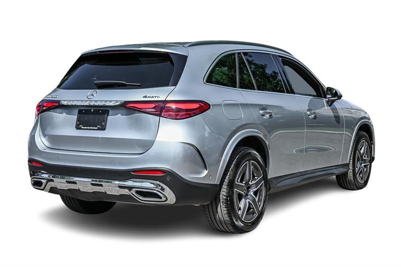 mercedes-benz GLC300 2023 - 6