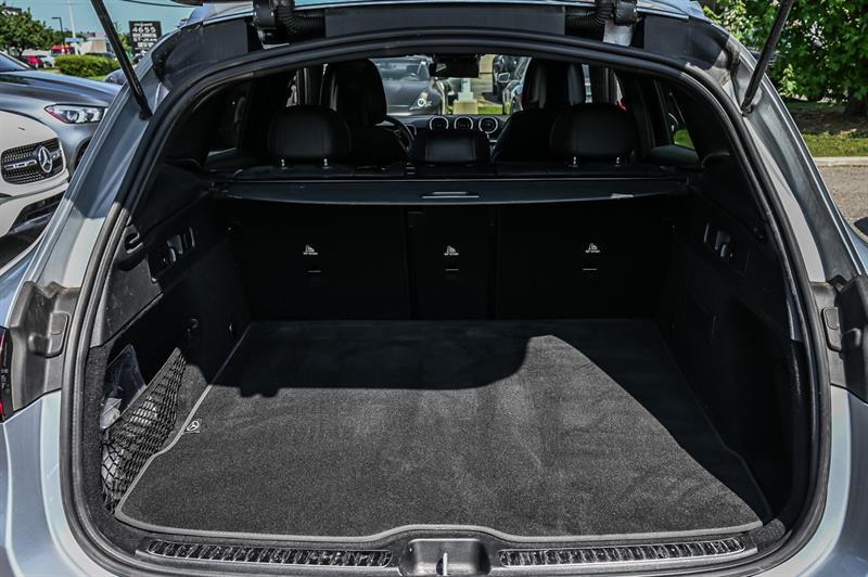 mercedes-benz GLC300 2023 - 14