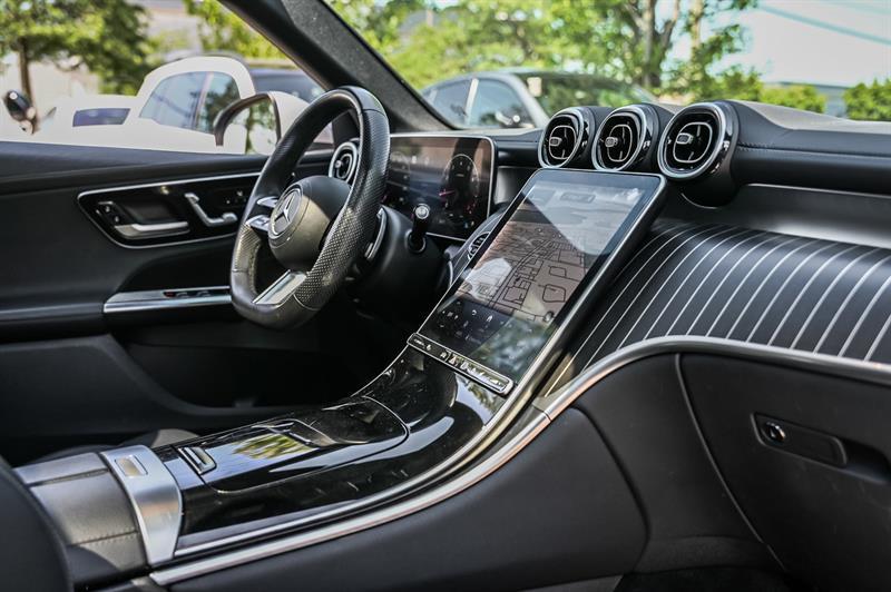 mercedes-benz GLC300 2023 - 30