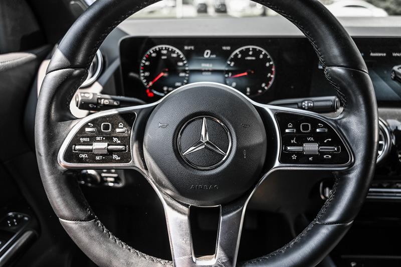 2022 Mercedes-Benz GLA - Image 16