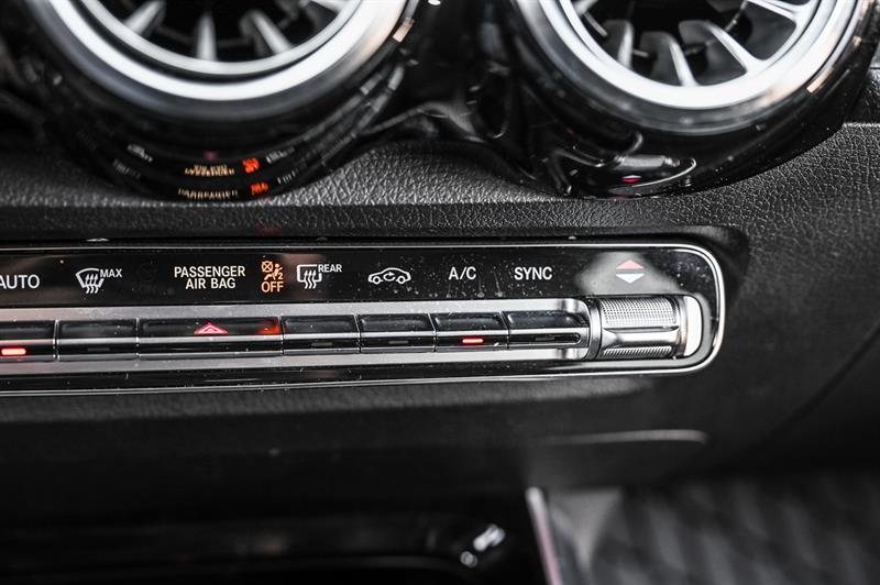 mercedes-benz GLB250 2022 - 25