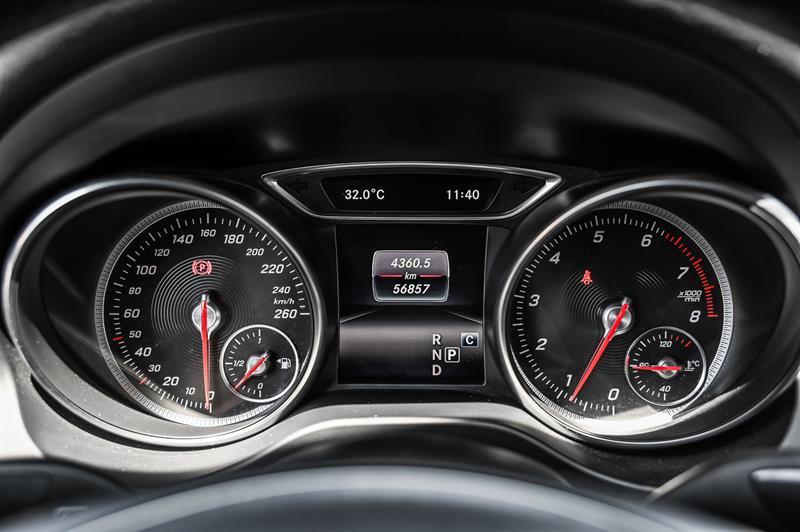 mercedes-benz CLA250 2017 - 17