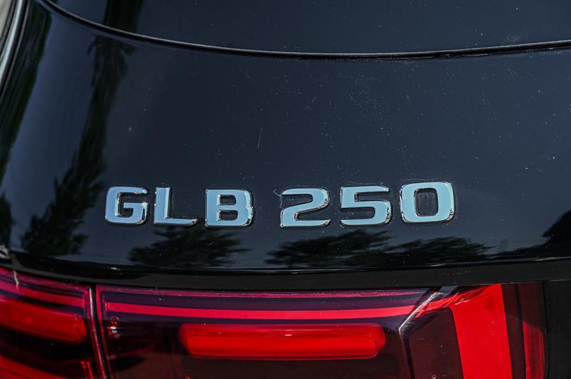 mercedes-benz GLB250 2025 - 8