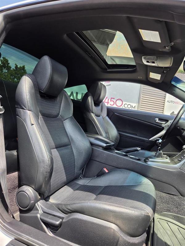 hyundai Genesis Coupe 2016 - 10