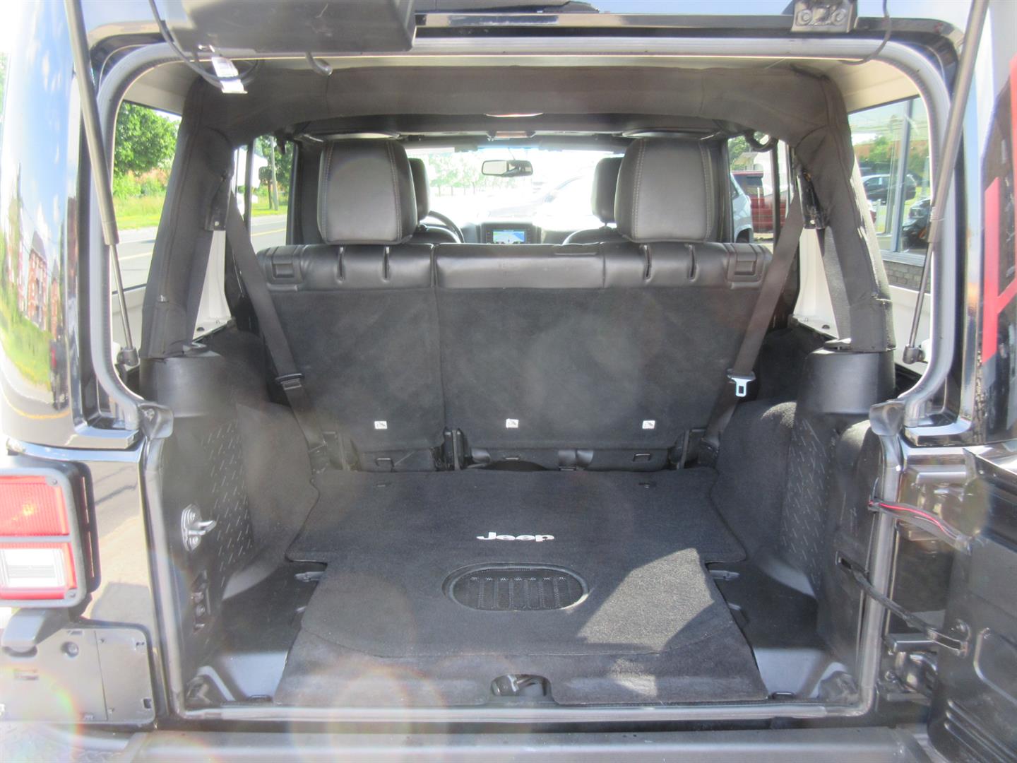 jeep Wrangler Unlimited 2017 - 21